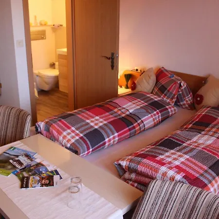 Haus Friedeck 住宿加早餐酒店